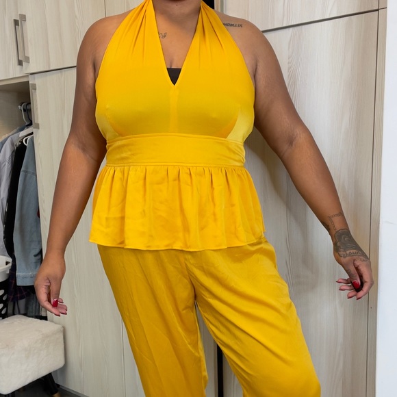 Halter jumpsuit - Picture 6 of 8